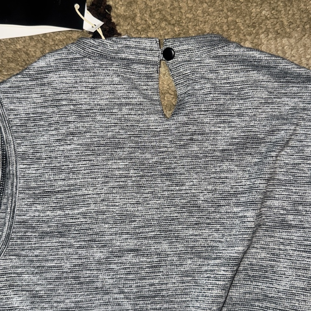 NWT Women's Adidas Heathered Mock Neck Golf Polo - Picture 7 of 8
